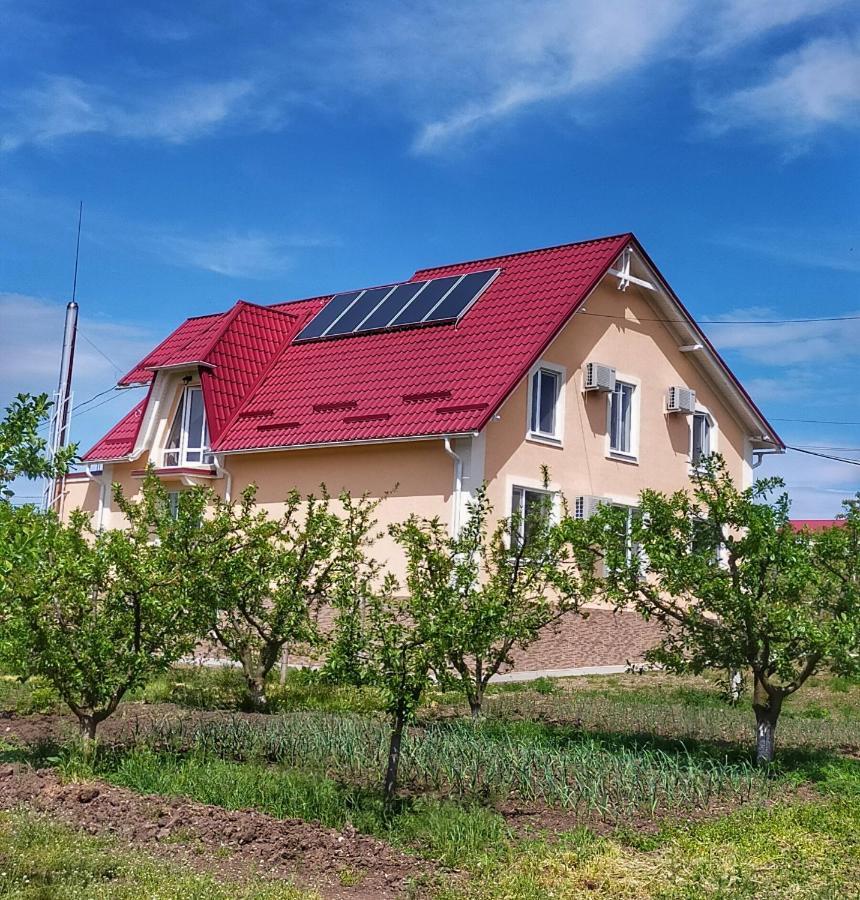 Conacul Mierii Villa Straseni Exterior foto